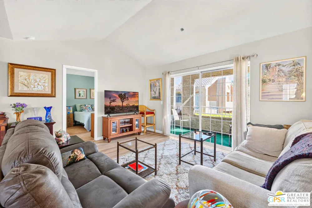2700 Lawrence Crossley Road #109 Palm Springs, CA 92264
