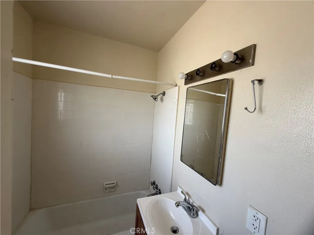 12784 California Yucaipa, CA 92399