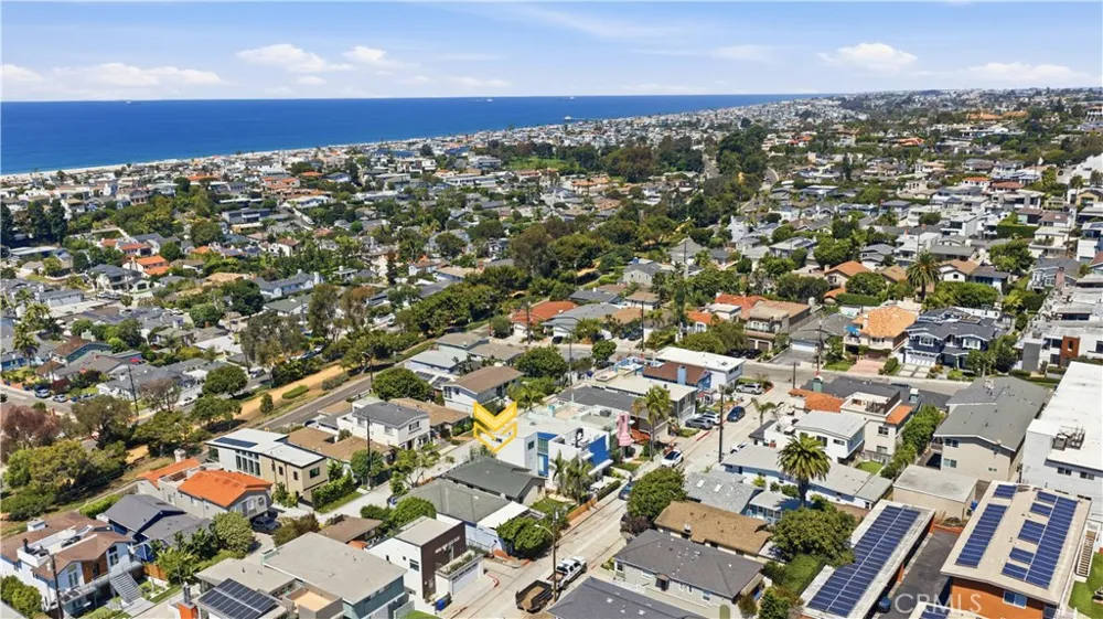 2011 Springfield Avenue Hermosa Beach, CA 90254