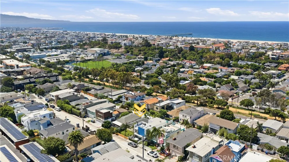 2011 Springfield Avenue Hermosa Beach, CA 90254