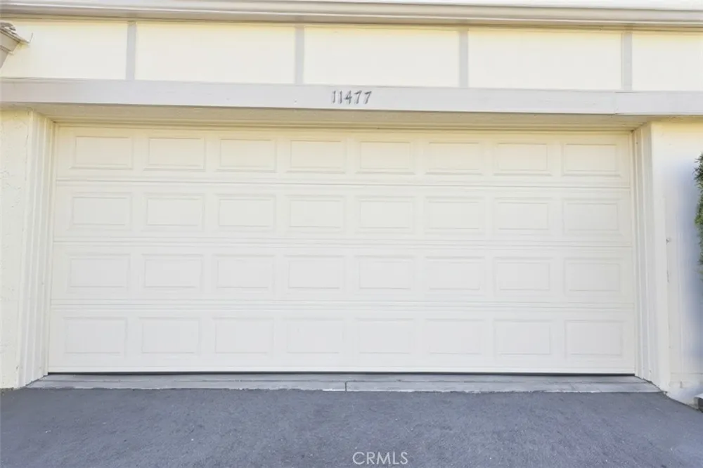 11477 Benton Loma Linda, CA 92354