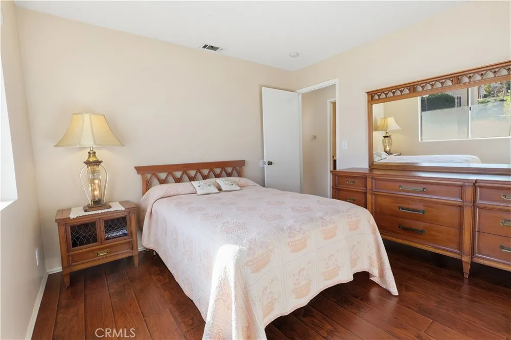 11477 Benton Loma Linda, CA 92354