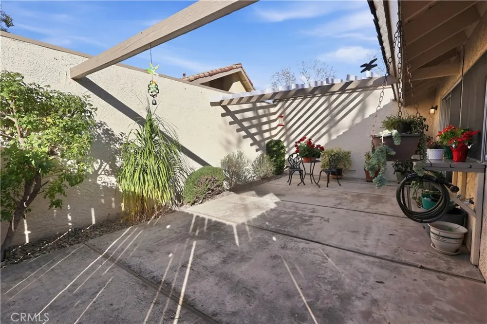 11477 Benton Loma Linda, CA 92354