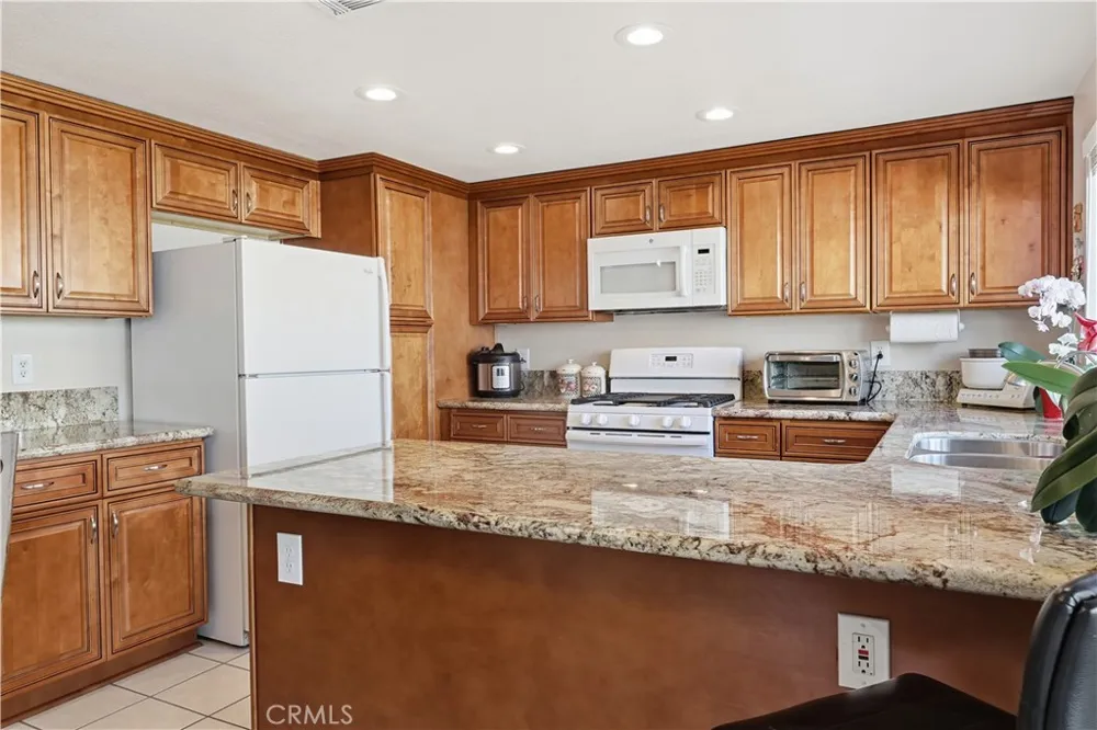 11477 Benton Loma Linda, CA 92354
