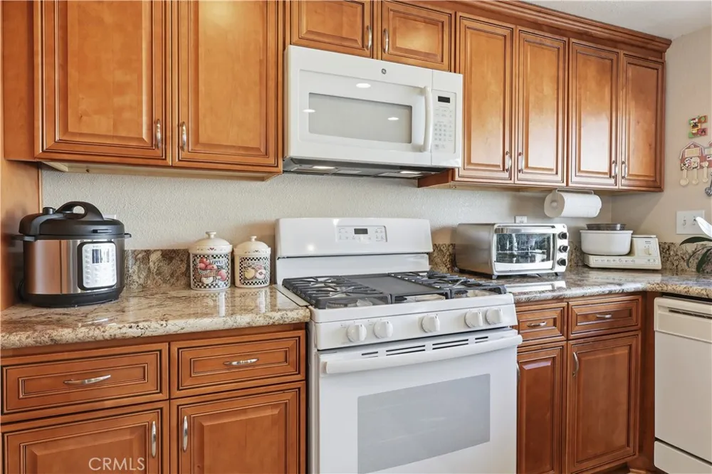 11477 Benton Loma Linda, CA 92354