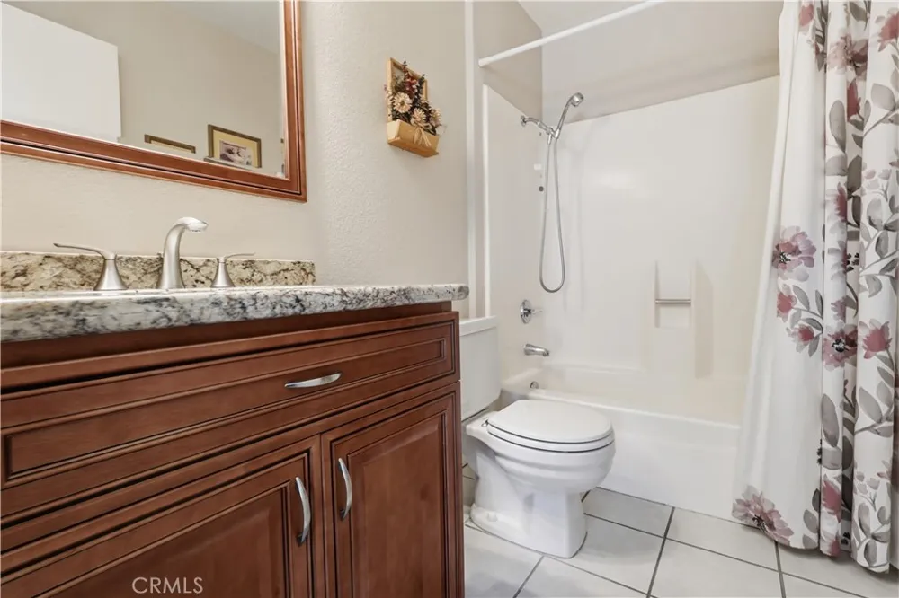 11477 Benton Loma Linda, CA 92354