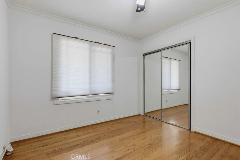861 Roxanne Long Beach, CA 90815