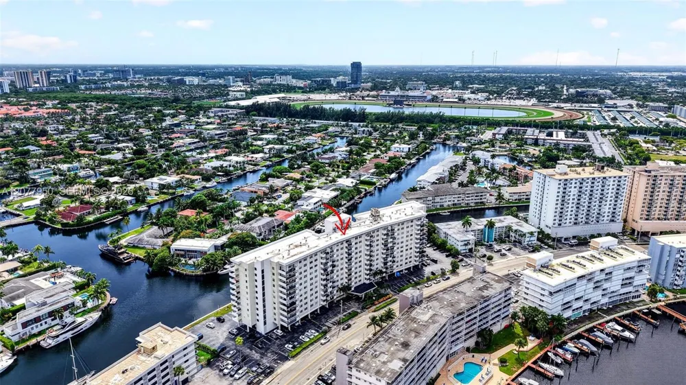 401 Golden Isles Dr #708 Hallandale Beach, FL 33009