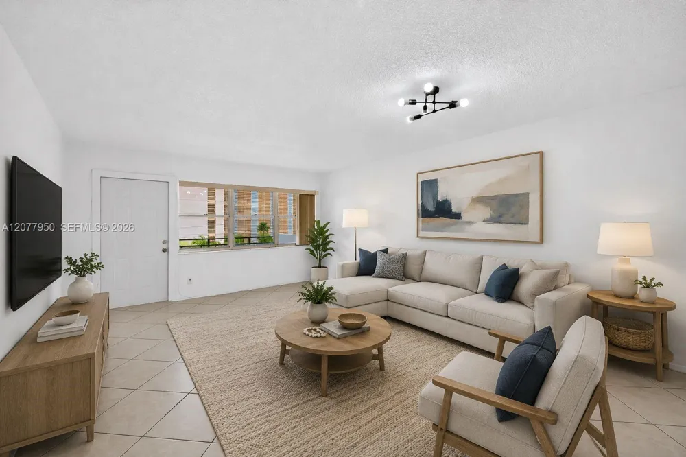 401 Golden Isles Dr #708 Hallandale Beach, FL 33009