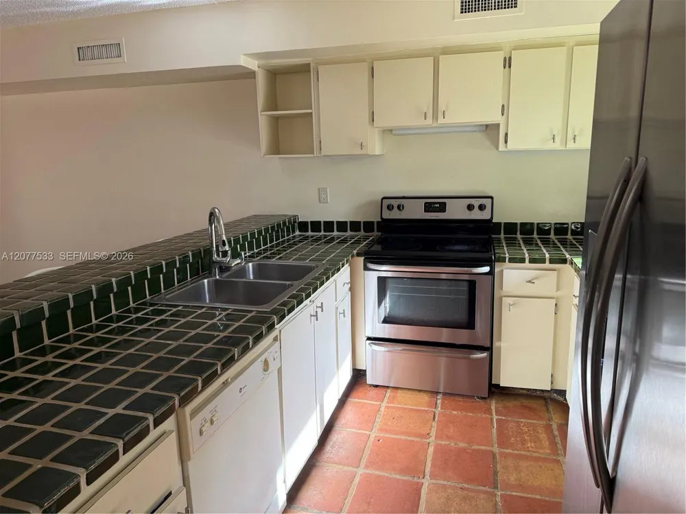 3165 Center St #1 Miami, FL 33133