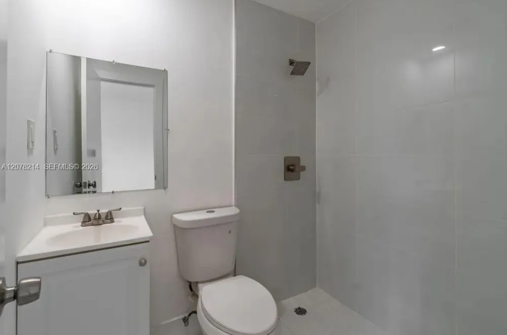 2961 SW 5th St #19 Miami, FL 33135