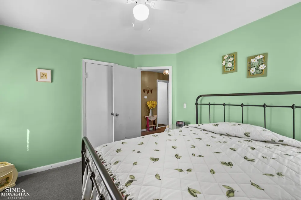 17132 Toepfer Drive Eastpointe City, MI 48021