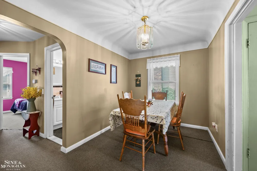 17132 Toepfer Drive Eastpointe City, MI 48021