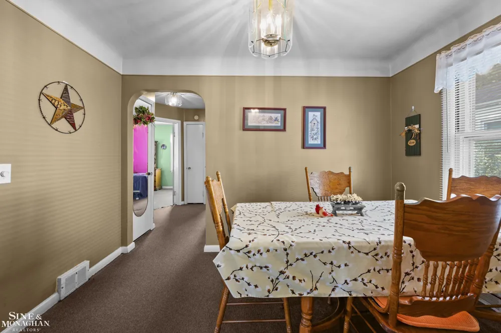 17132 Toepfer Drive Eastpointe City, MI 48021