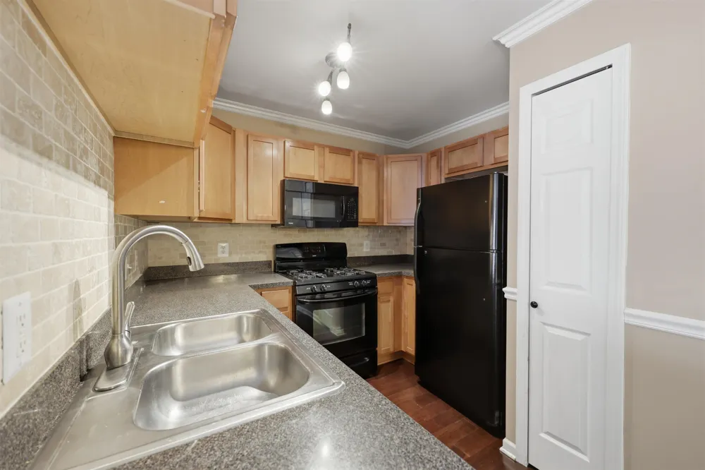 53224 Providence Drive Shelby Charter Township, MI 48316