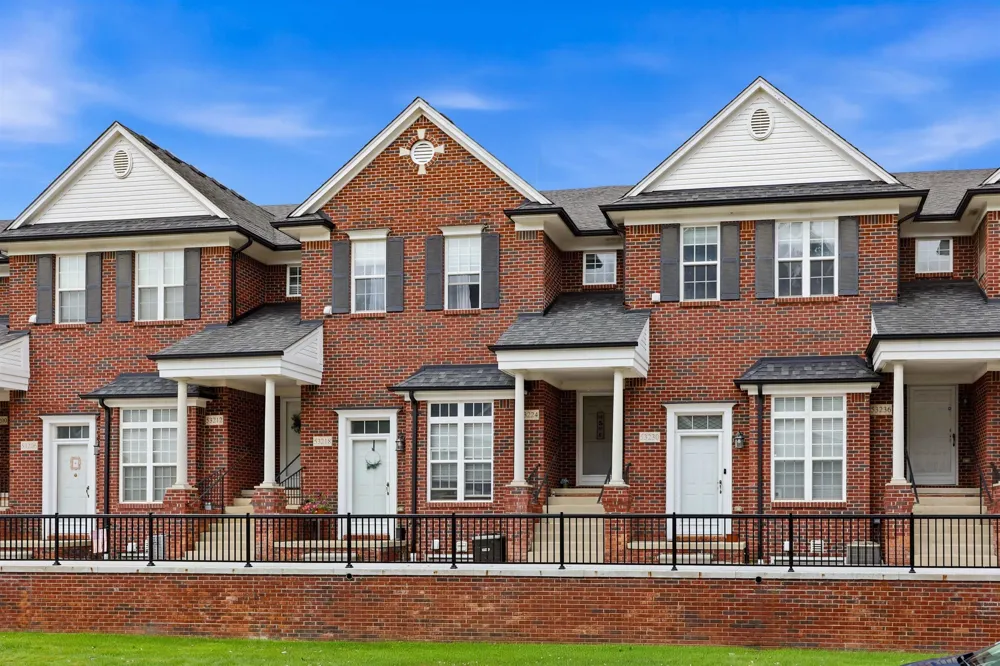 53224 Providence Drive Shelby Charter Township, MI 48316