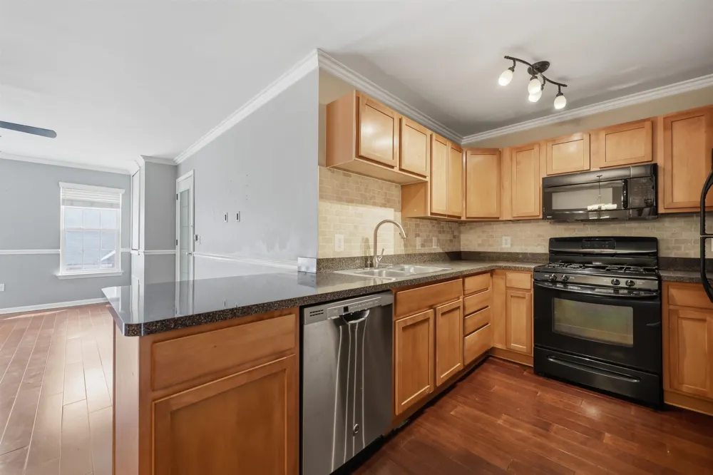 53224 Providence Drive Shelby Charter Township, MI 48316