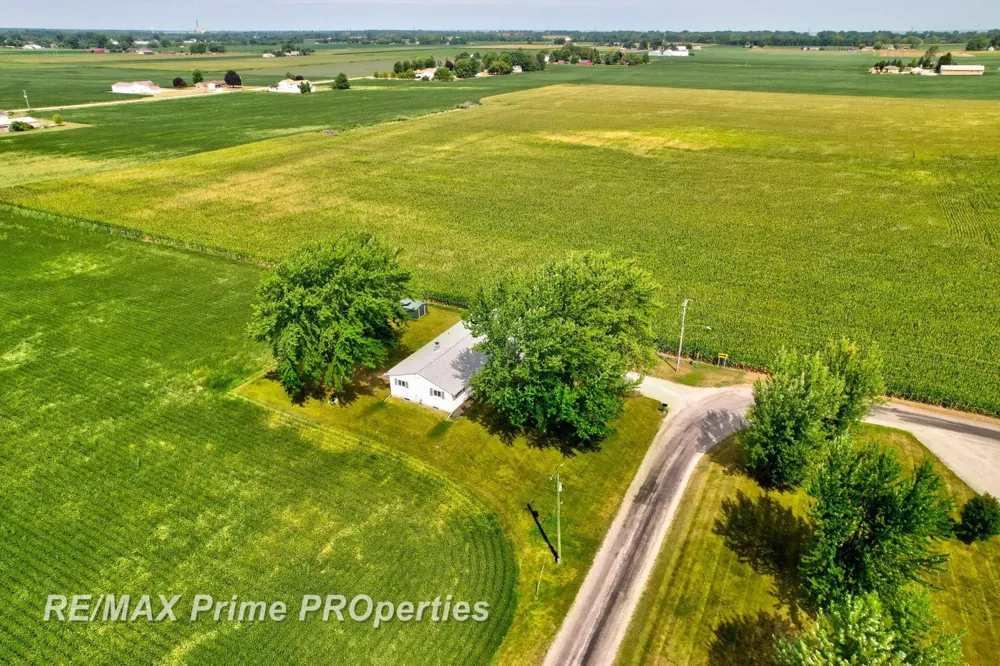 997 E Warner Road Hampton Charter Township, MI 48732
