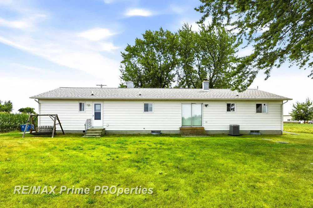 997 E Warner Road Hampton Charter Township, MI 48732
