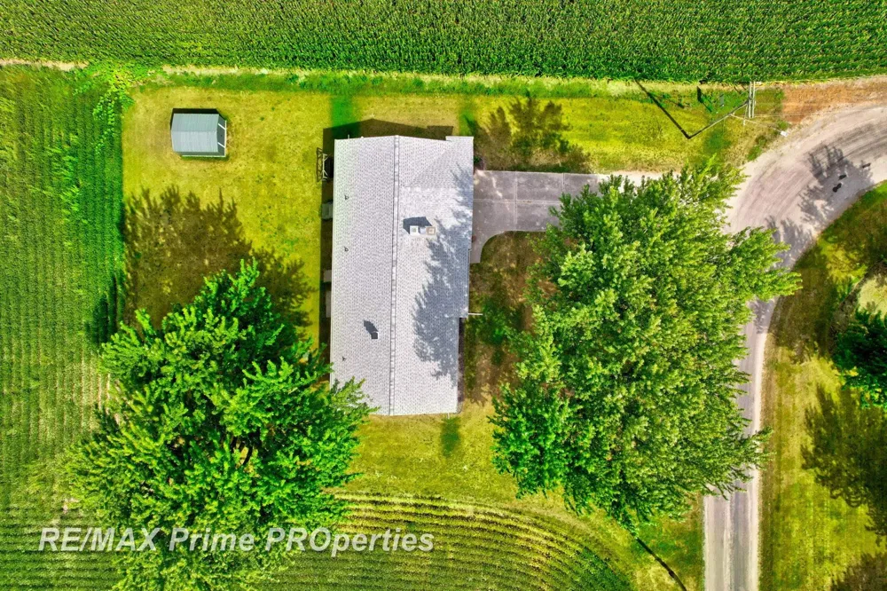 997 E Warner Road Hampton Charter Township, MI 48732