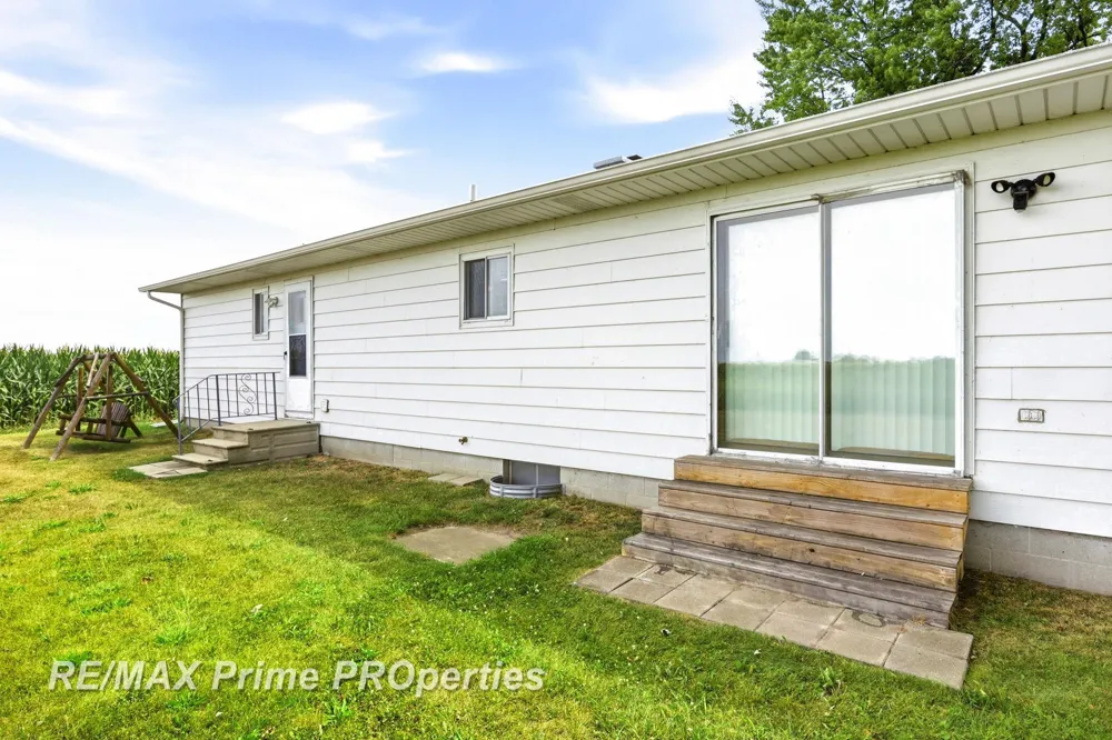 997 E Warner Road Hampton Charter Township, MI 48732