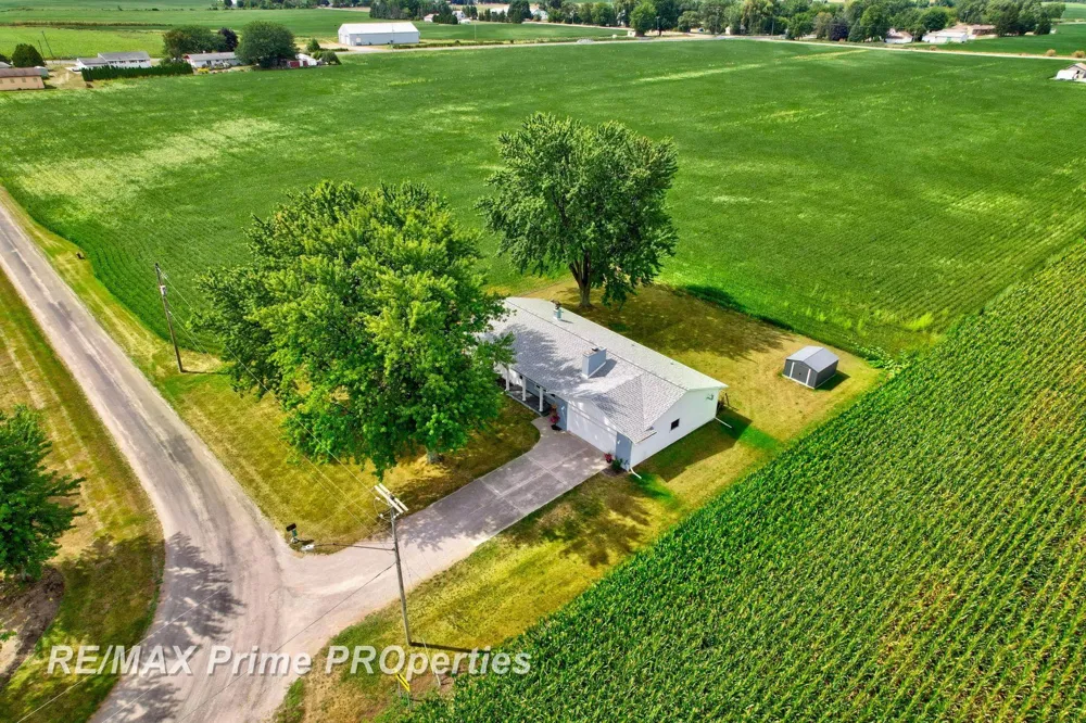 997 E Warner Road Hampton Charter Township, MI 48732