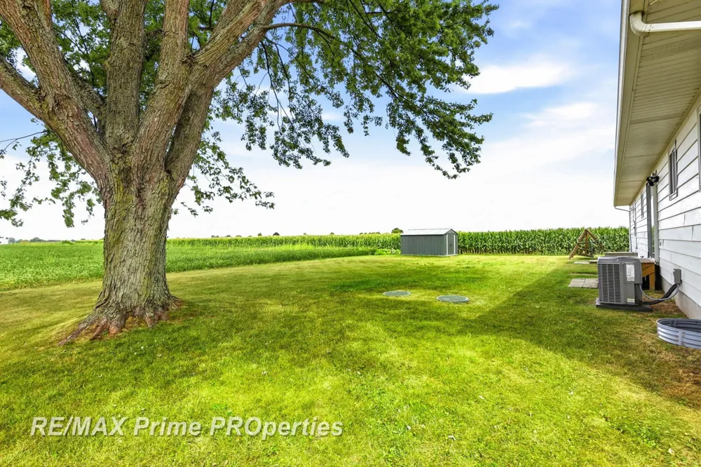 997 E Warner Road Hampton Charter Township, MI 48732