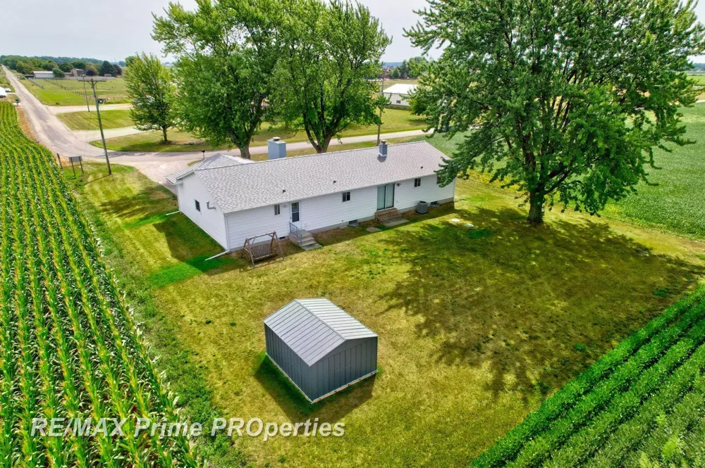 997 E Warner Road Hampton Charter Township, MI 48732
