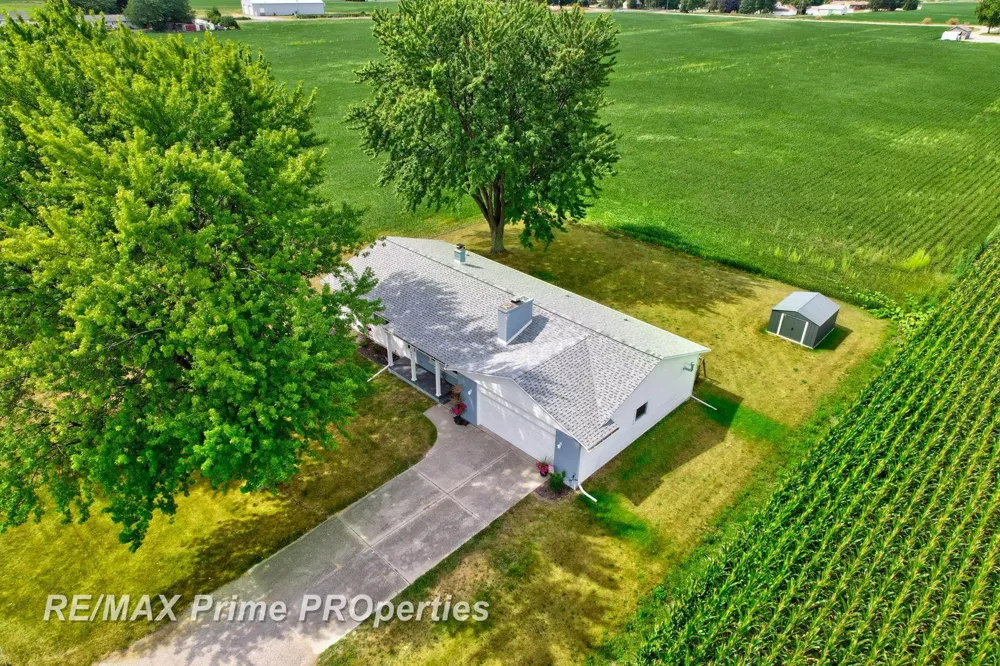 997 E Warner Road Hampton Charter Township, MI 48732