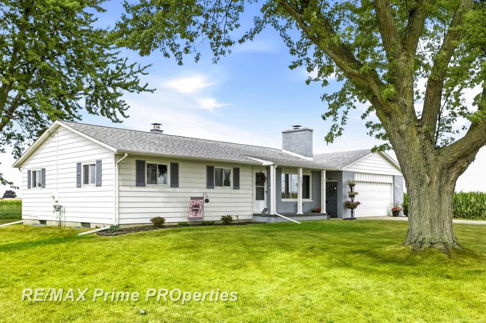 997 E Warner Road Hampton Charter Township, MI 48732