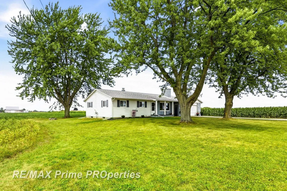 997 E Warner Road Hampton Charter Township, MI 48732
