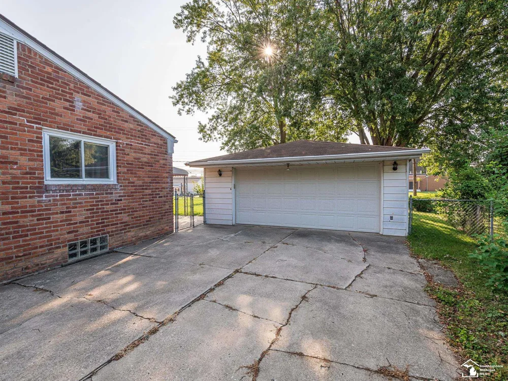 146 Theodore Drive Monroe City, MI 48162