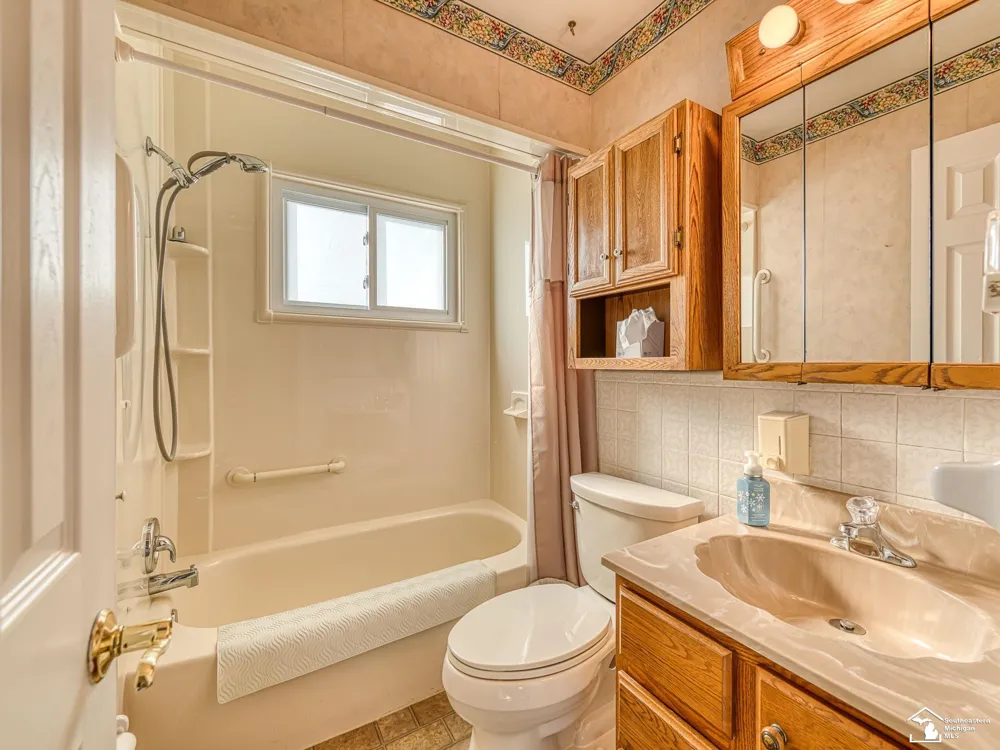 146 Theodore Drive Monroe City, MI 48162