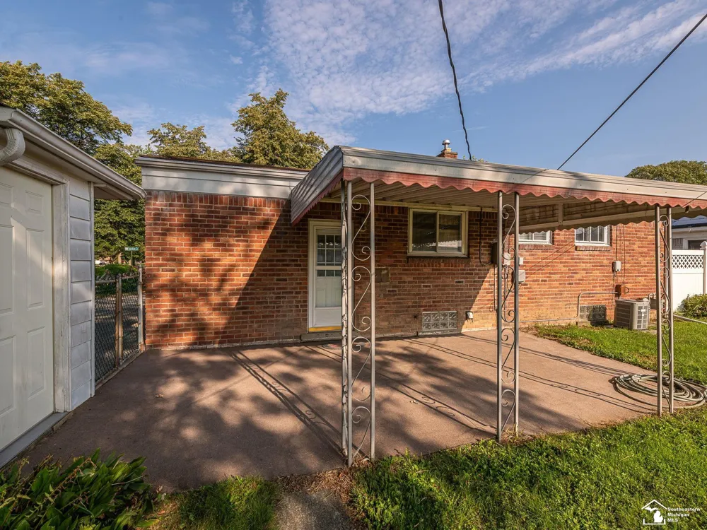 146 Theodore Drive Monroe City, MI 48162