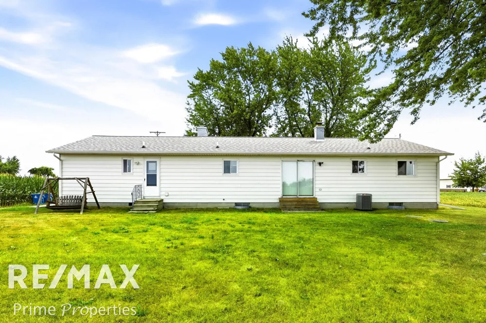 997 E Warner Road Hampton Charter Township, MI 48732