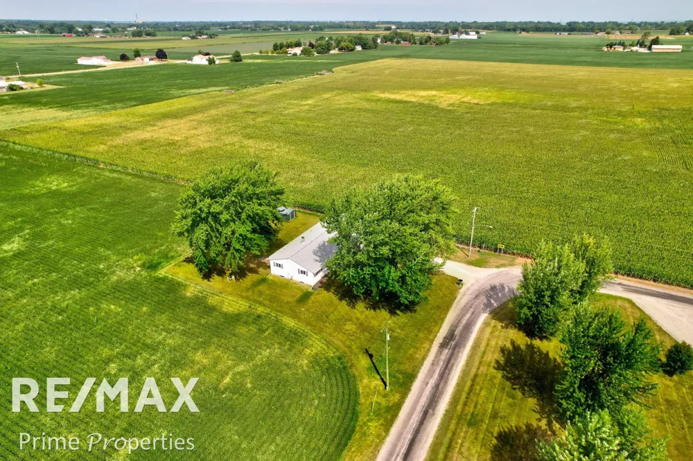 997 E Warner Road Hampton Charter Township, MI 48732