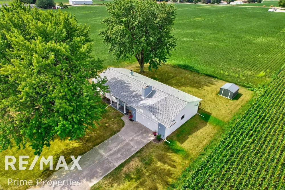 997 E Warner Road Hampton Charter Township, MI 48732