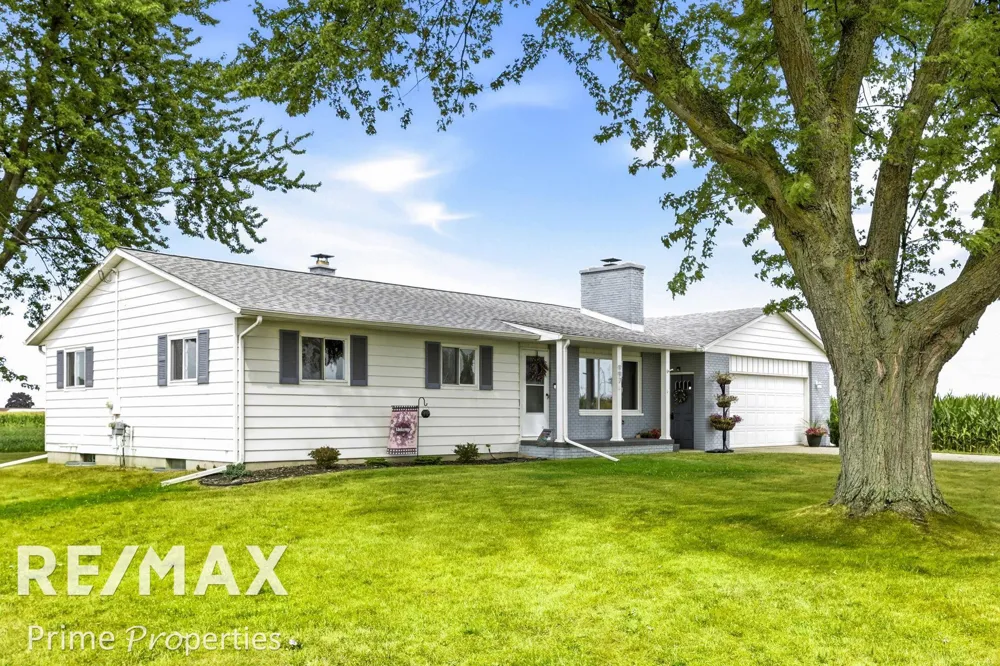 997 E Warner Road Hampton Charter Township, MI 48732
