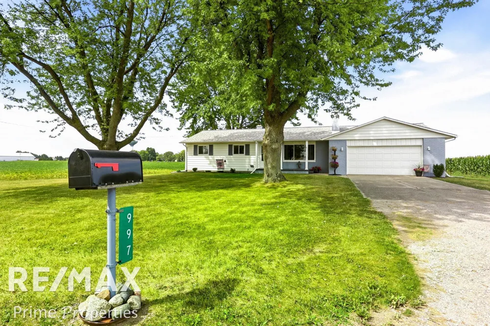997 E Warner Road Hampton Charter Township, MI 48732