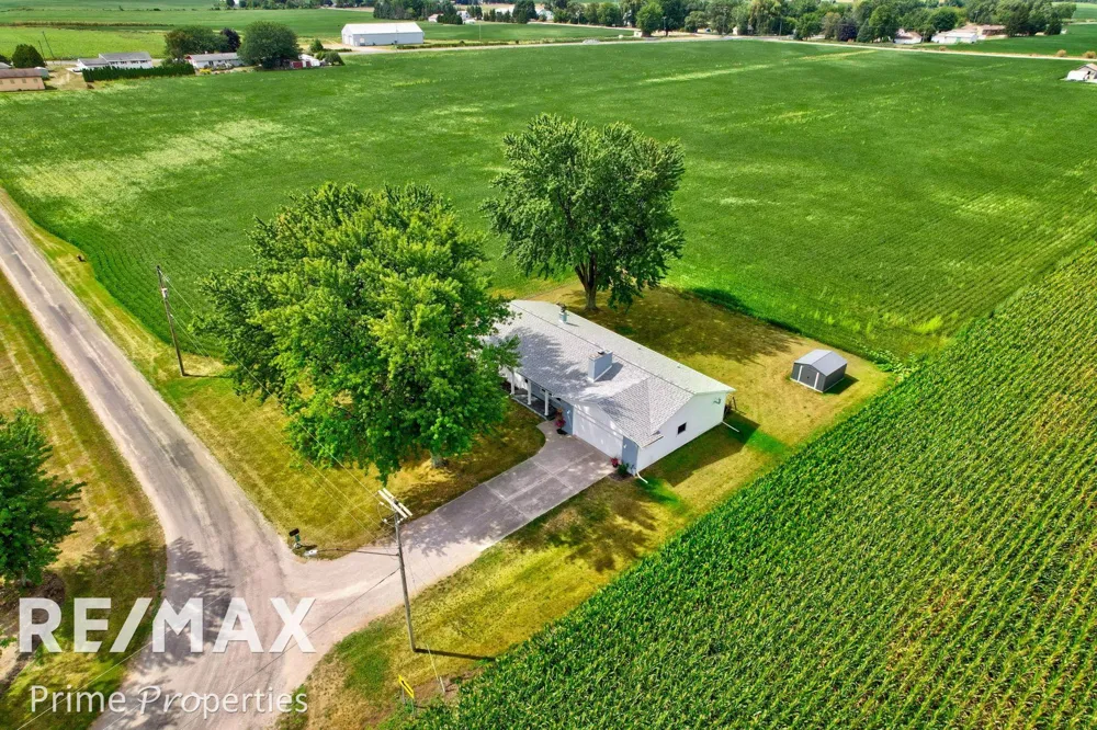 997 E Warner Road Hampton Charter Township, MI 48732