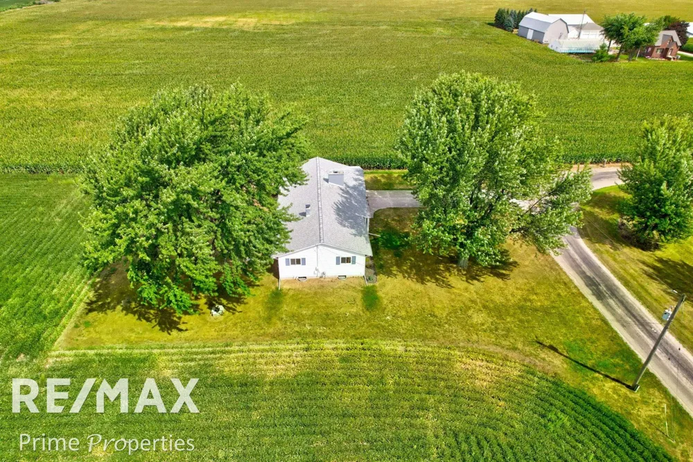 997 E Warner Road Hampton Charter Township, MI 48732