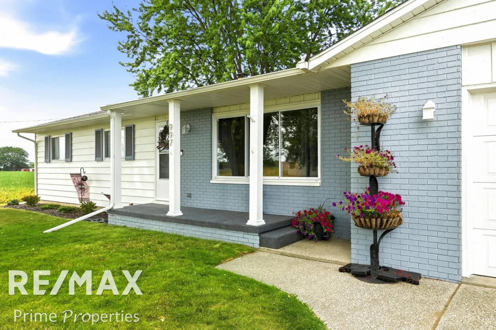 997 E Warner Road Hampton Charter Township, MI 48732