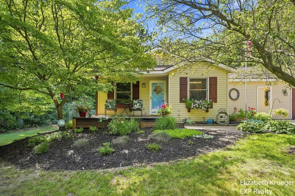 12389 112th Avenue Robinson Township, MI 49417