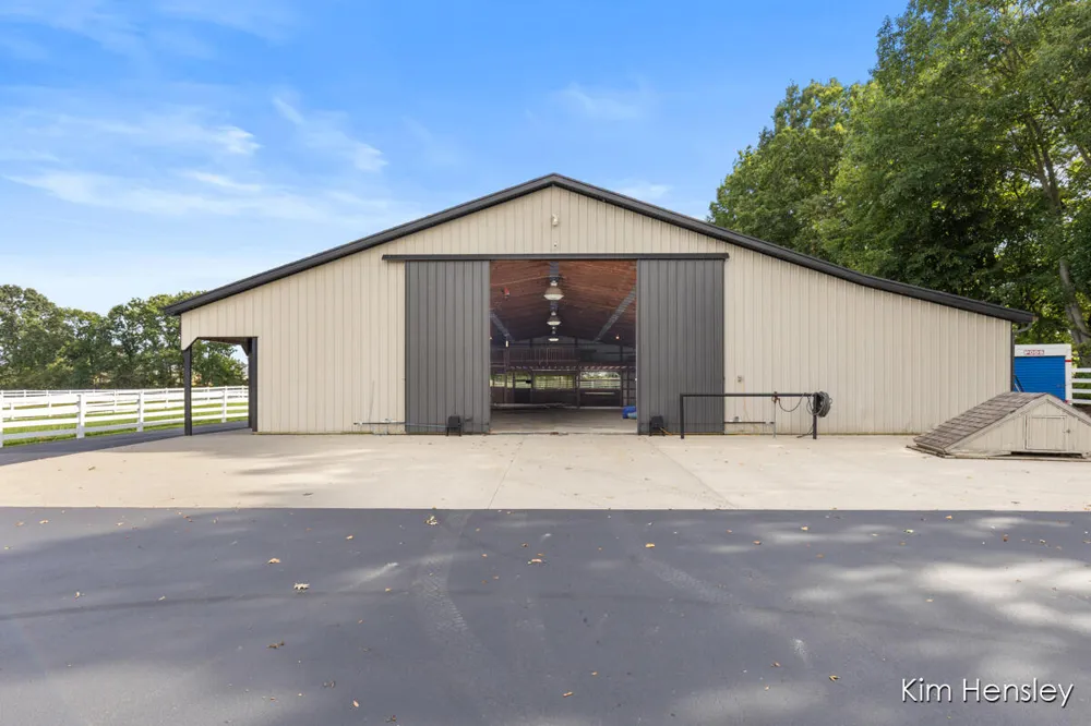 8769 E Paris Avenue SE Gaines Charter Township, MI 49316