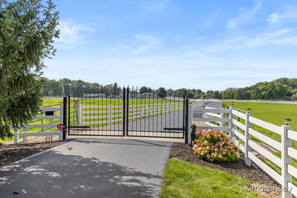 8769 E Paris Avenue SE Gaines Charter Township, MI 49316