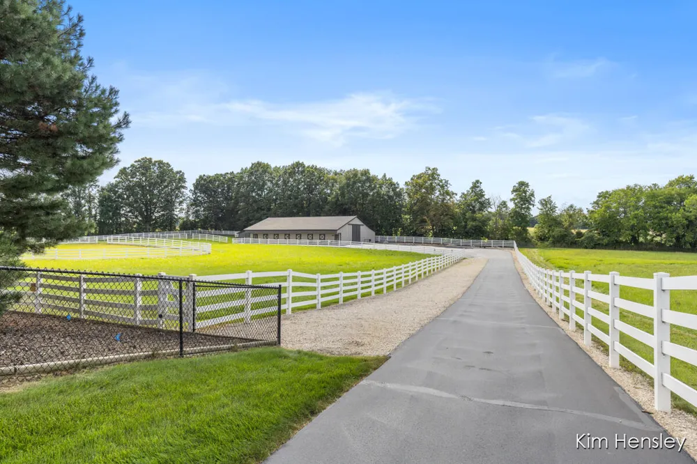 8769 E Paris Avenue SE Gaines Charter Township, MI 49316