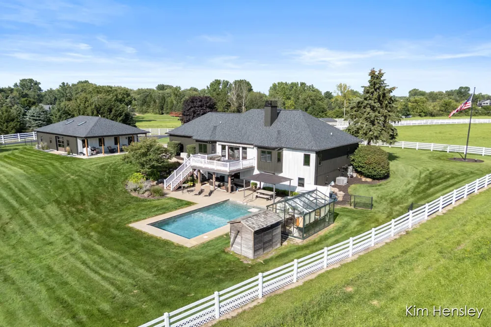 8769 E Paris Avenue SE Gaines Charter Township, MI 49316