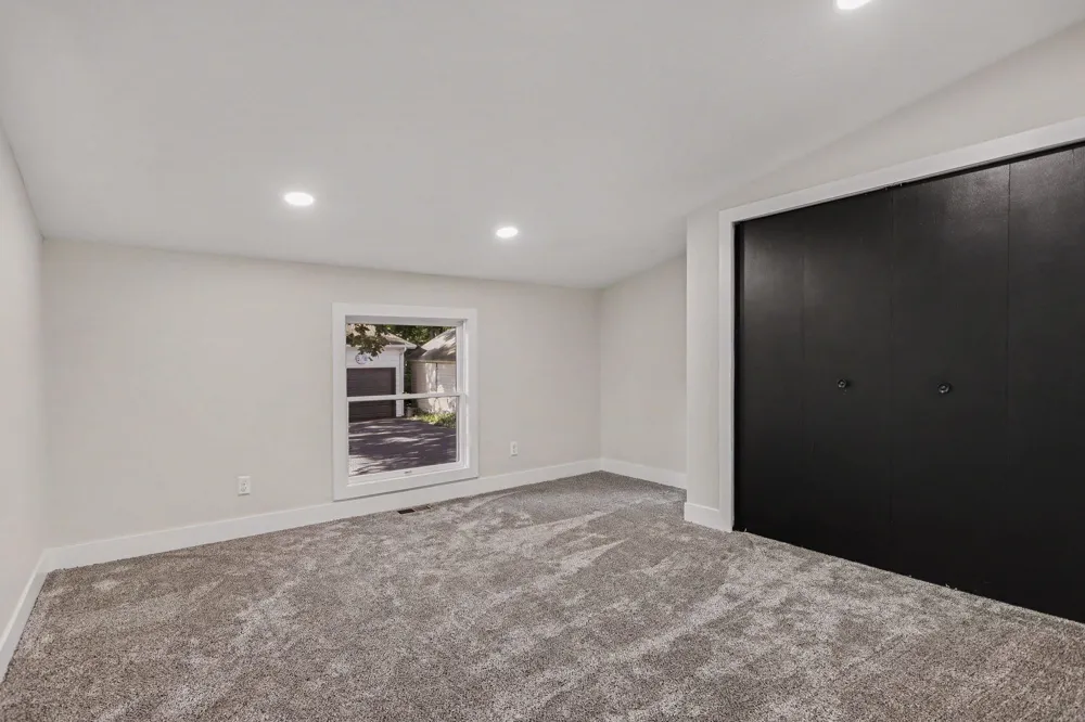105 W Telegraph Dowagiac City, MI 49047