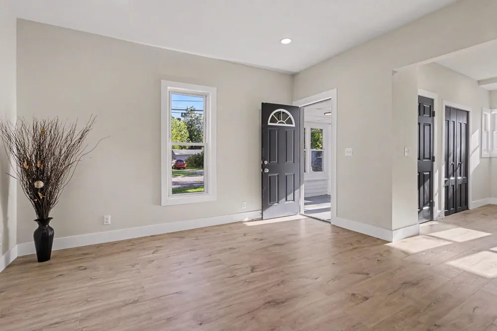 105 W Telegraph Dowagiac City, MI 49047
