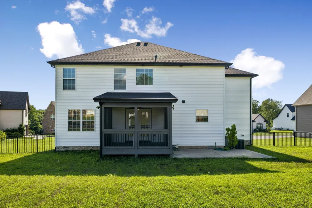 429 Crestwicke Ct Clarksville, TN 37043